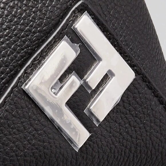 Fendi Black Grained Calfskin Leather Large Lui Bag 7VA667 - Picture 5 of 12